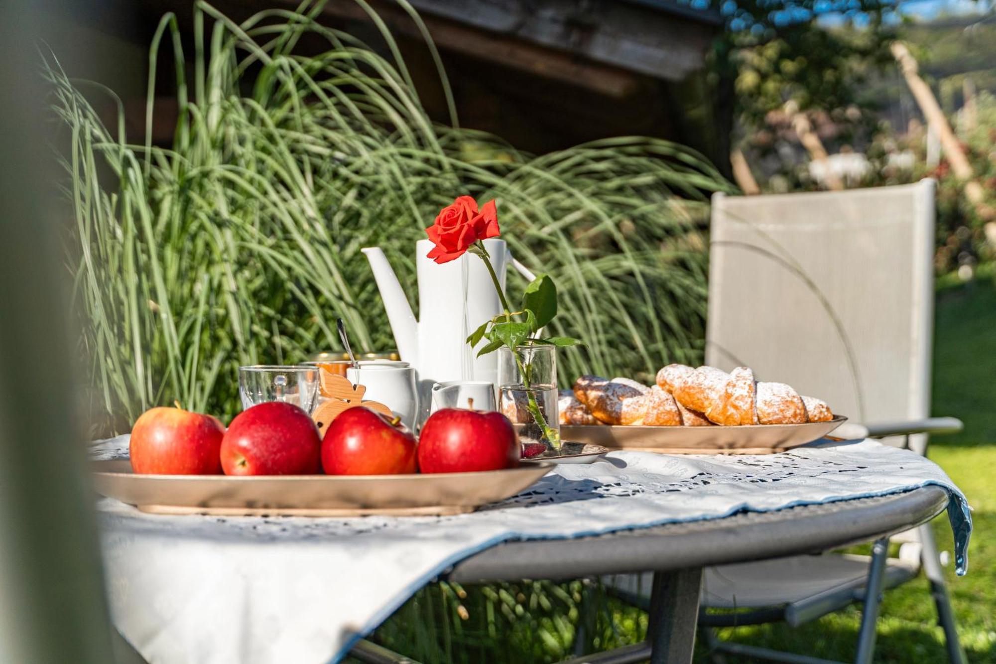 Apfel Chalet Feldhof Caines Exterior foto